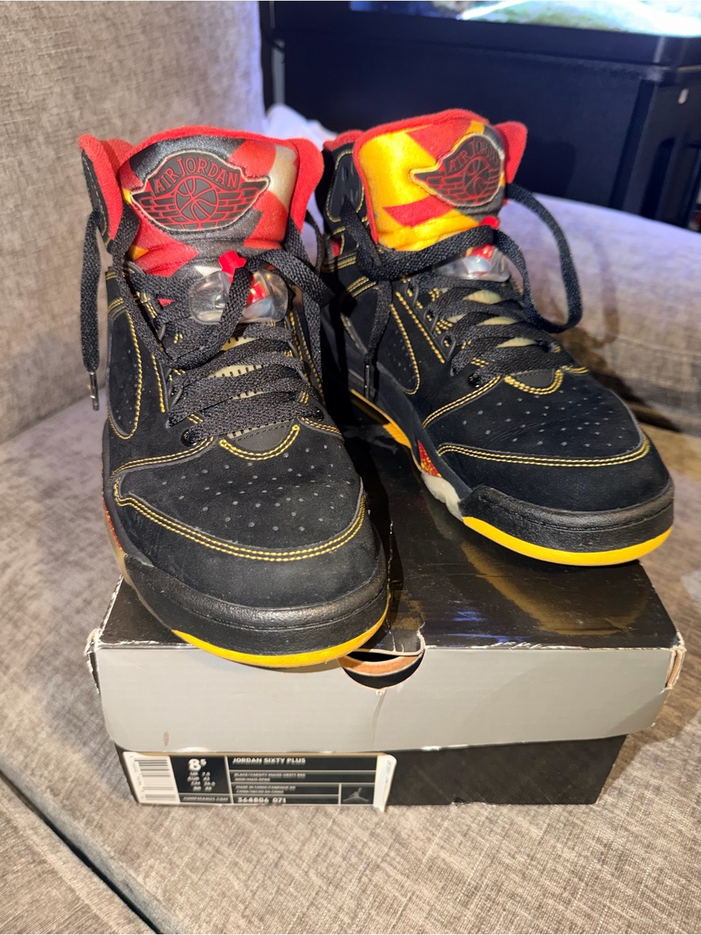 Air Jordan Sixty Plus Atlanta Hawks 2009 Black Red Yellow Men’s 8.5 OG Box